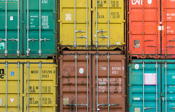 Full service storage